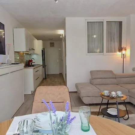 Апартаменты Soft In Next To Split Солин