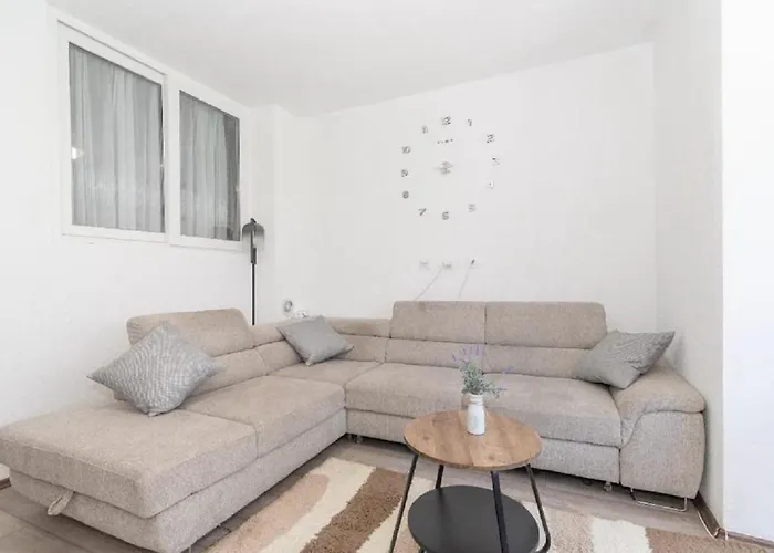 Soft In Next To Split